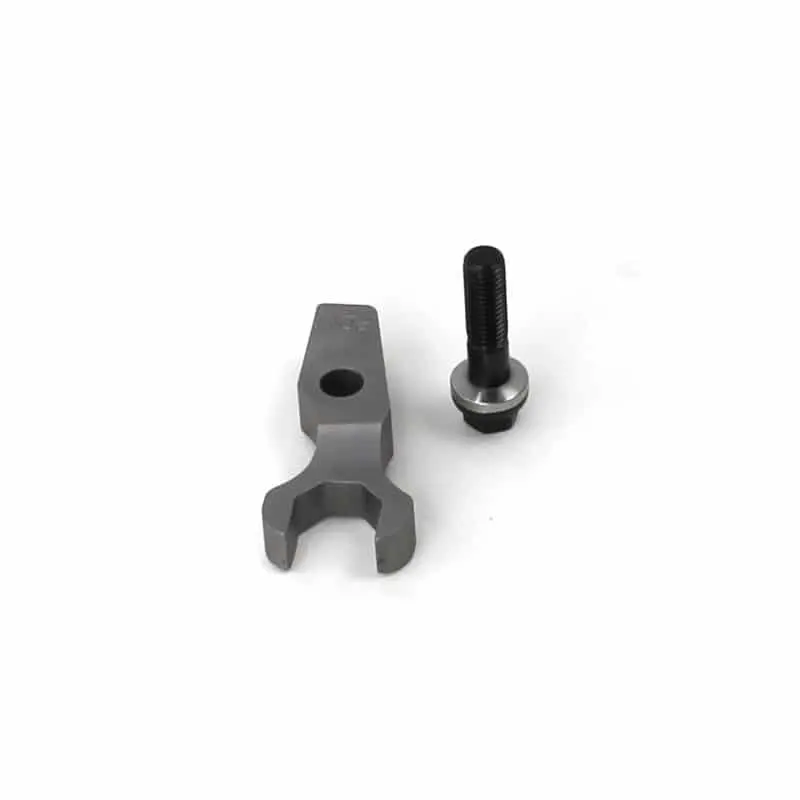 Lb7 Chevrolet Diesel Injector Hold-Downs With Arp Bolts – Billet Aluminum 1