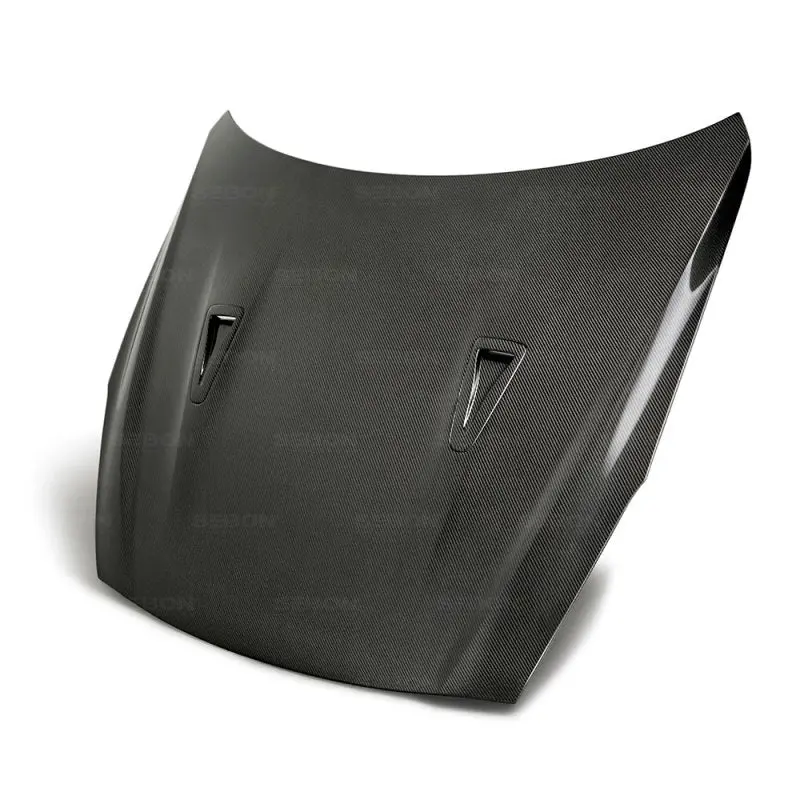 Seibon Oem-Style Carbon Fiber Hood For 2017–2018 Nissan Gt-R – Lightweight, Pre-Preg Construction 1