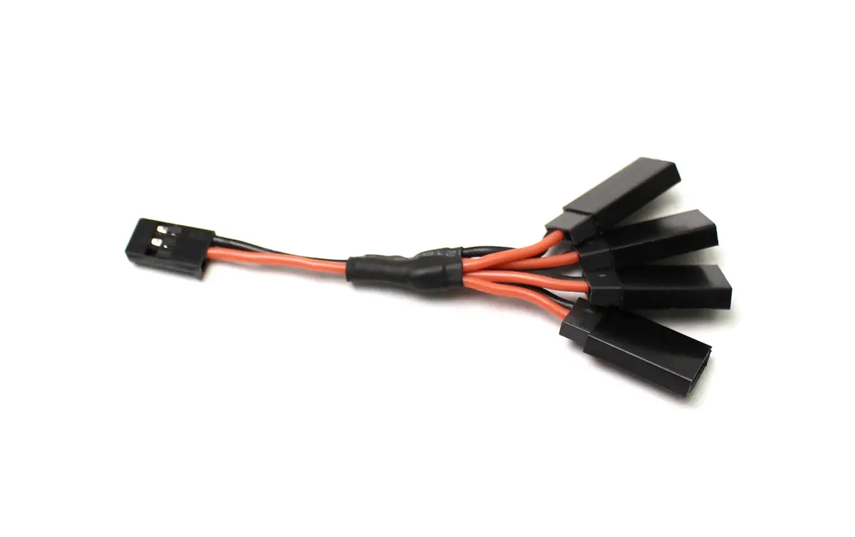 Universal Rx Power Splitter Female Servo X 4 1